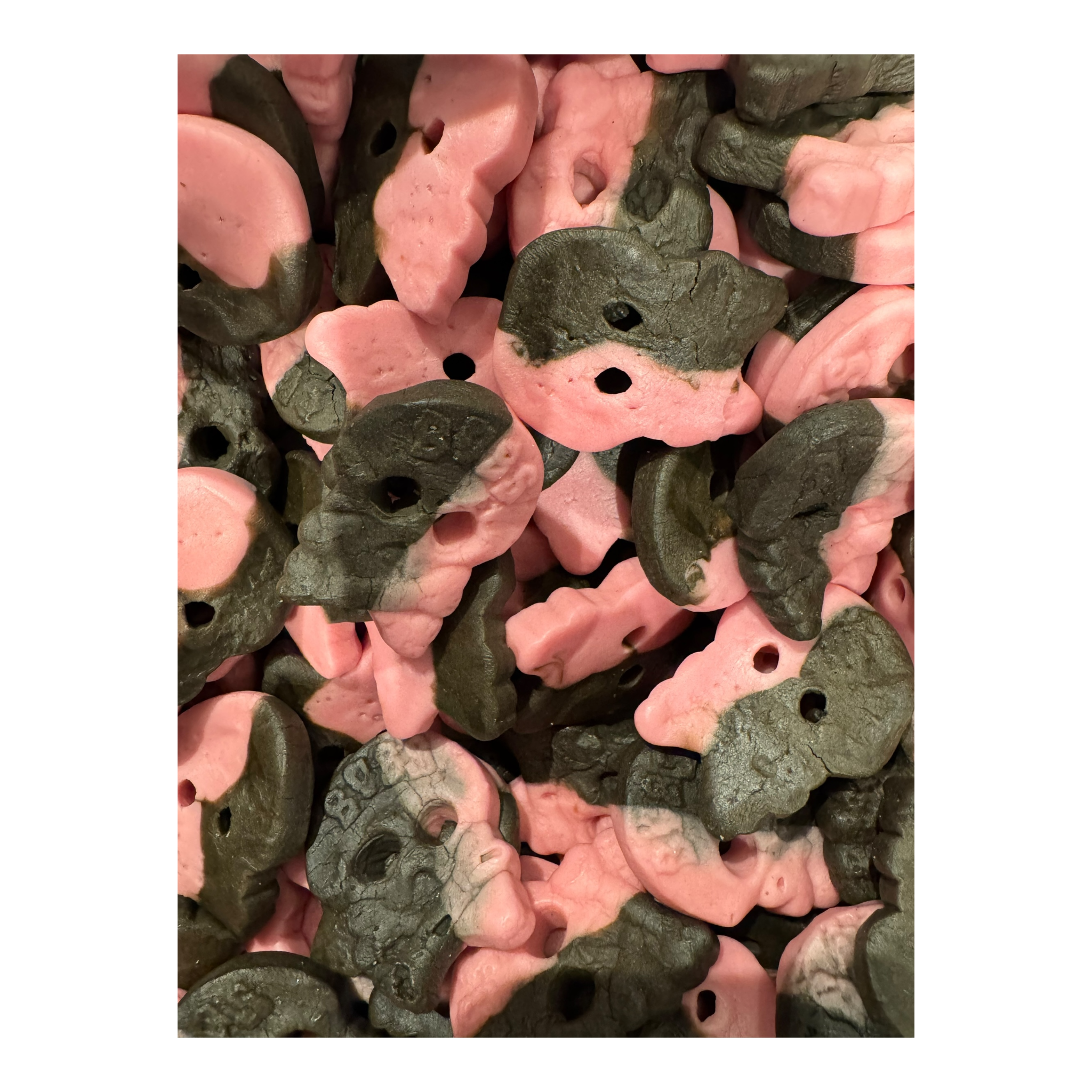 Bubs Raspberry/Licorice Foam Skull (Swedish Candy)