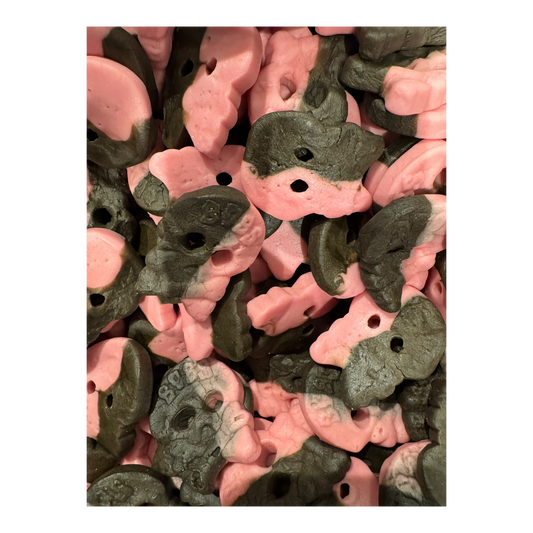 Bubs Raspberry/Licorice Foam Skull (Swedish Candy)